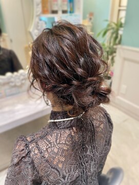 セットサロン マオ(MAO) 下めのシニヨン