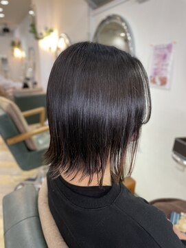 ビィーワンイースト(Be 1 EAST) 濡れ髪/切りっぱなしボブ【希望が丘/Be-1】