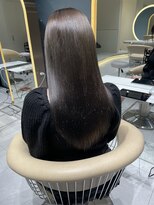 ロンドメリア 天神大名店(Lond Melia) ★斜めバングミディアムヘアグレージュカラーシルキーベージュ★