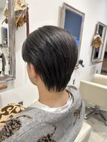 ムーンヘアー(moon hair) 襟足のダウンパーマ