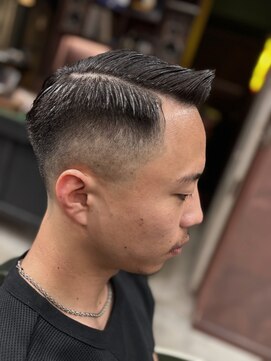 フォーコーナーズカットショップスリーセント 栄(FourCornersCutShop 3/cent) サイドパート