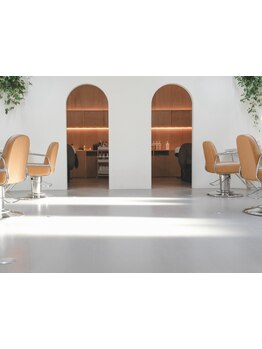 隠れ家みたいなプライベートサロン♪丁寧なカウンセリング×高い技術力。髪も心も癒される時間をご提供♪