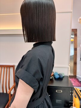 オーイット(ooit) *切りっぱなしボブ×ナチュラルストレート*
