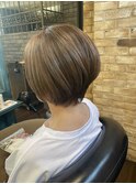 ショートヘア 大人ショート 前下がりショート,くびれショート