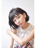 マッシュショートカーキグレージュ大人かわいいフェザーバング