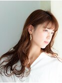 抜け感ハイライトヘッドスパイヤリングカラーくせ毛カット濡れ髪