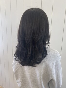 アドラーブル 万代店 (adorable) 20代30代40代髪質改善ブルーアッシュ艶感ミディ