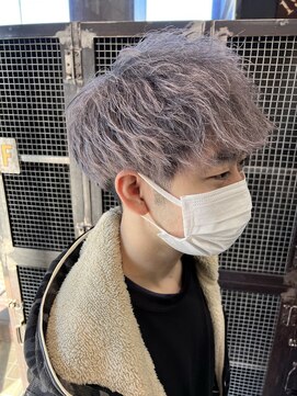 バブルス(BUBBLES) ホワイトシルバー×カット