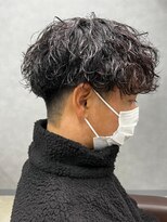 リット×ベリエ(Lit.×belier)&nbsp;波巻きパーマメンズパーマメンズヘアツーブロックツイストパーマ