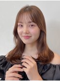 顔周りレイヤーカットくびれヘアミルクティーベージュカラー