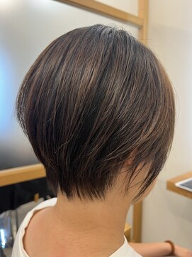  リュクスバトーバイトリコ 船橋南口店(Luxe BATEAU by tricot) ショート/ハイライトカラー