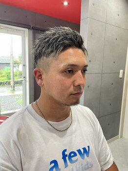 ラディアンスニーロクキュー(Radiance269)の写真/【メンズ専門サロンが都城に登場☆】再現性の高いカット＆パーマがリピート◎の秘訣☆カット￥3000