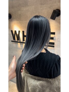 アンダーバーホワイト 天王寺阿倍野店(_WHITE) 白髪ぼかしデザインカラー
