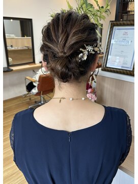 ランプヘアーデザイン(LAMP HAIR DESIGN) シニヨンヘア/ミディアム