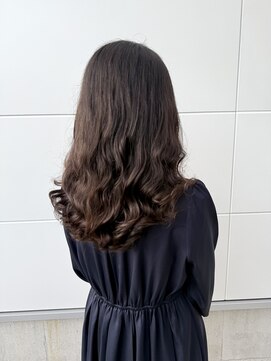 ウシワカマルガーデン(ushiwakamaru Garden) コテ巻き風パーマ