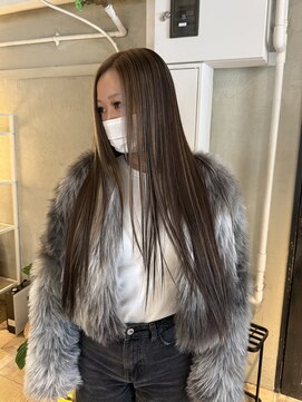 マジコ 原宿(Magico) ロング/ハイライトカラー/ブリーチ/ダブルカラー/原宿