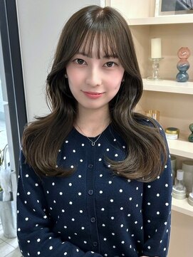 イロウ 天神大名店(IROW) 韓国ヘア ワイドバング 顔周りカット 透明感カラー 【天神大名】