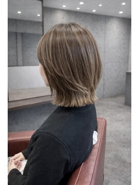 エイトノット(8 notto) 明るく見えるハイライトカラー