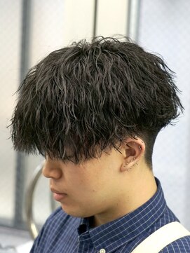 オーバル ジングウマエ(OVARL jingumae) 縦落ちツイストスパイラルラウンドマッシュ