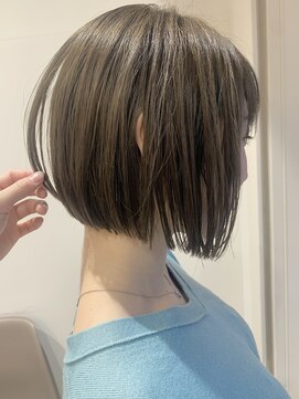 ケーオーエスビューティー(K O S beauty) ハイトーンミニボブ