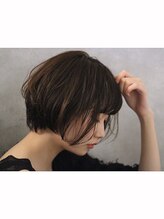 働くオトナ女性にオススメ☆頭の型をキレイに見せるカットが得意♪乾かすだけでキレイなシルエットに