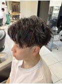 ツイストスパイラルパーマ　ソフトツイスト　メンズパーマ　眉毛