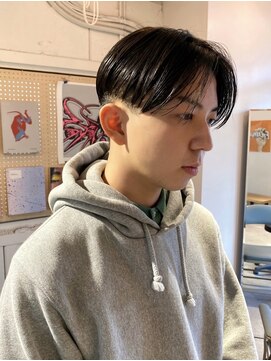 ルーム(Loom.) メンズセンターパート刈り上げ