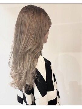 ゼンドットカラスマ(Zen.karasuma) バレイヤージュ