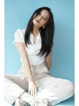 ルフュージュ バイ プロデュース 相模大野店(Refuge by Produce) 暗髪/レイヤーカット/長めバング