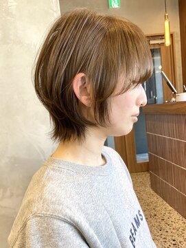 エリマバイフィフス 調布(elima by fifth) 調布イルミナカラーレイヤーボブウルフショートカットベージュ