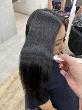 ロンドシエル 横浜(Lond ciel) オリーブグレー/韓国風巻き/レイヤーカット/髪質改善/縮毛矯正