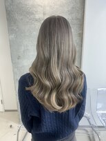 リタブランシェ(Lita branche)&nbsp;ブリーチでつくる透け感グレージュ