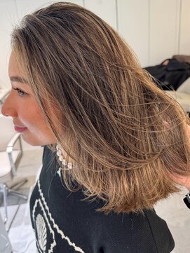 ノラ ウメダ(NORA UMEDA) 地毛ハイライトカラー海外ハイライト外国人風カラー