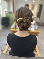 凪の旅先&nbsp;お呼ばれヘア × シニヨン