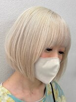 ロウル 池袋(LOWRL)&nbsp;この白、可愛すぎる♪