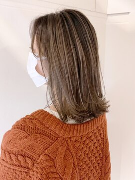 アイティー バイ アルバム 中野店(IT by ALBUM) バレイヤージュロブ_アースカラーくびれヘアツートン_ba361971