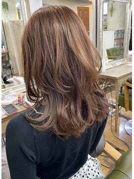 アリスバイアフロート 自由が丘(ALICe by AFLOAT) レイヤーカット