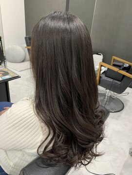 ディティール(Detail) 伸ばしかけロング×メンテナンスカット