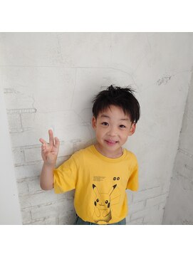 ガル(Ghar) ツーブロックショート