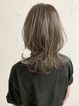 ダブルトーキョー シブヤ(W-TOKYO SHIBUYA) 小顔ミディアムウルフ×ハイライトボブウルフ ウルフカット