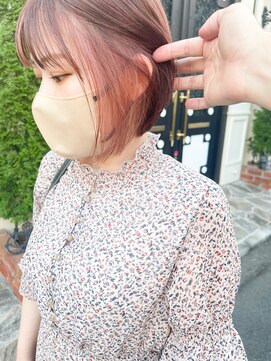 エミス バイ メルト 吉祥寺(emis by melt) 【堀惠】インナーカラーコーラルピンクボブ髪質改善レイヤー