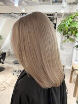 ロア インターナショナル 新宿店(LoA International)&nbsp;【LoA】メルティカラーミルクティーベージュ似合わせカット