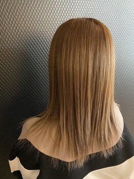 パンセ(pensee)の写真/ダメージレスにこだわり、髪質改善しながら理想の美髪を叶えてくれる♪思わず触りたくなるような艶感に―*