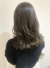 イルダバイグラッシー センター北(iluda by glassi) 透明感◎オリーブグレージュ☆【中村隆寛】