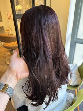 チェリーレッド