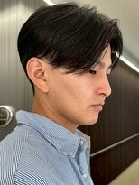 カルム(kalm)&nbsp;メンズセンターパートウルフセンターパートニュアンスパーマ襟足