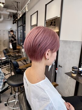 エイト 池袋店(EIGHT ikebukuro) 薄ピンクベージュ