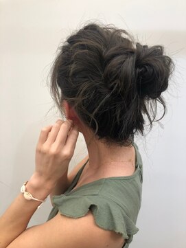 ノク(nok) ルーズお団子_インナーカラースパイラルたまねぎアレンジ