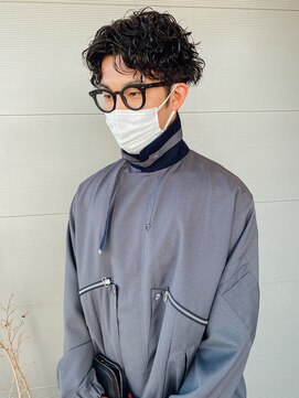 サーリー(SURLY) ツイストスパイラルパーマゆるいパーマデザインパーマくるくる