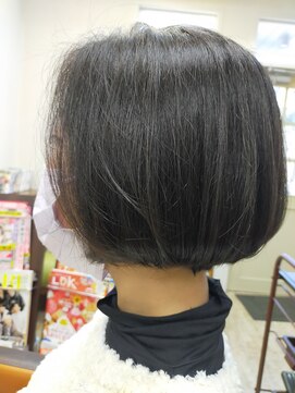 アンサー(answer) 艶々 ショートボブ